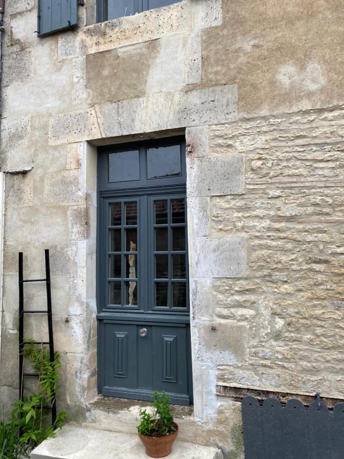 La Cour Blanche Villa Verteuil-sur-Charente Exteriör bild